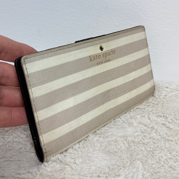 KATE SPADE - Stacy Striped Bi-fold wallet. Read description please. - Picture 2 of 5